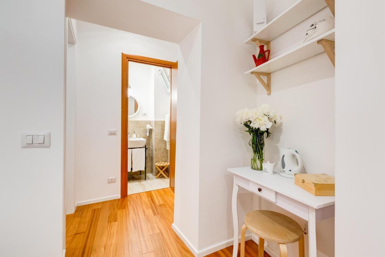 Lovely And Modern Nest Near The Colosseum Рим Екстер'єр фото