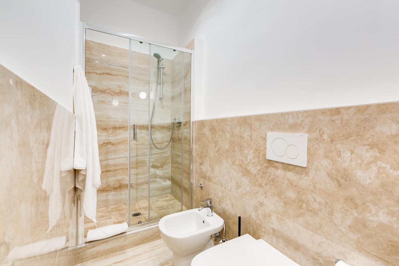 Lovely And Modern Nest Near The Colosseum Рим Екстер'єр фото