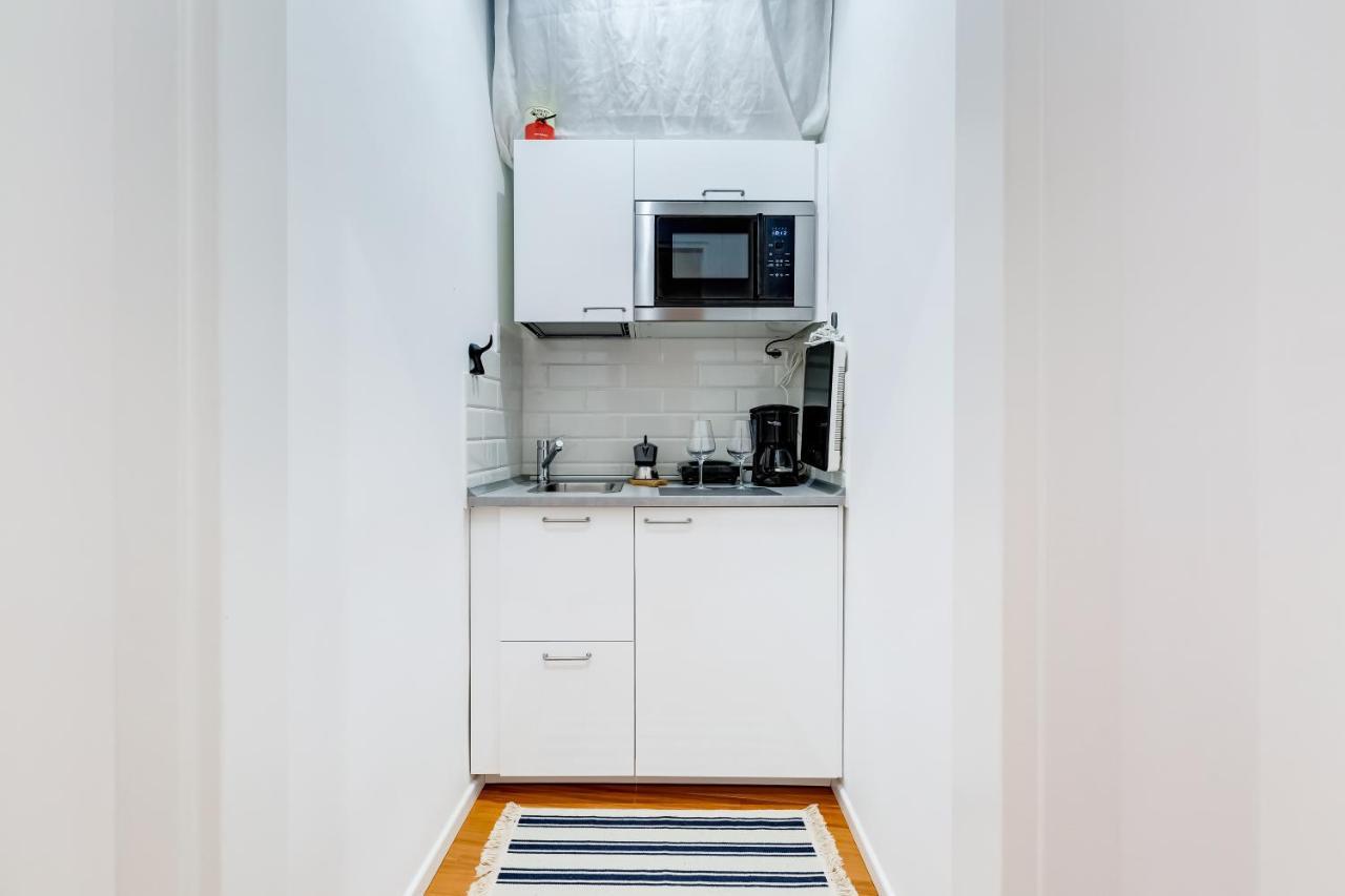Lovely And Modern Nest Near The Colosseum Рим Екстер'єр фото
